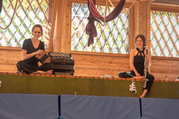 So ein Circus! / MBL 2026 / Cirusschule Magnolia / Duo Magdalena Irmann und Heidy Huwiler / ©Frank Studer